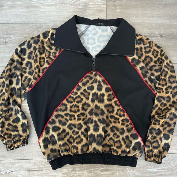 Terez | Leopard Goals Print Windbreaker Jacket - Picture 7 of 7